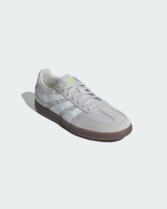 Adidas Predator Freestyle Football/Soccer Sneaker