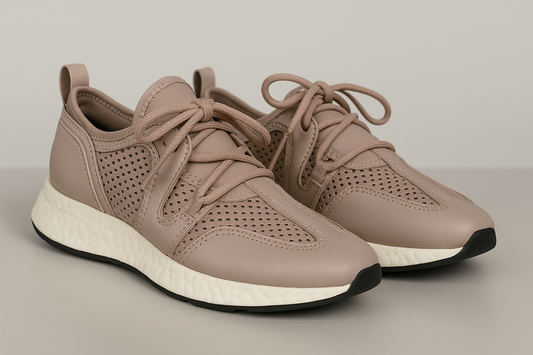 Adidas Sneakers in Peach