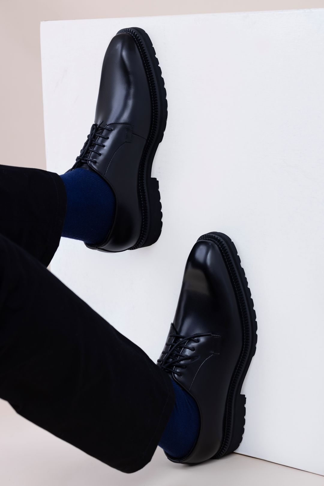 The imperial derby in black