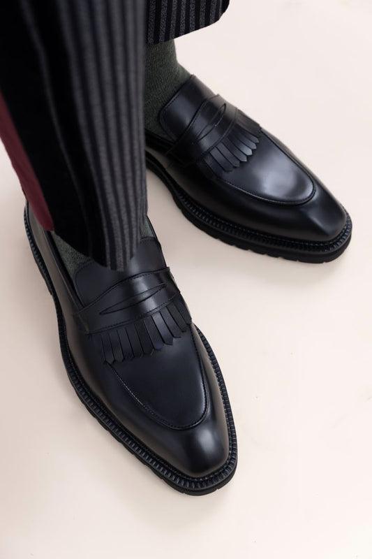 Poiseon The Savanna Fringe Loafers in Black