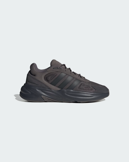 Adidas Ozelle Running Course A Pied Sneaker