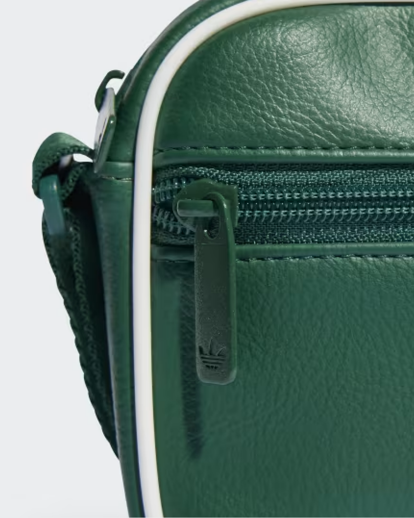 Adidas Adicolor Classic Mini Airliner Bag