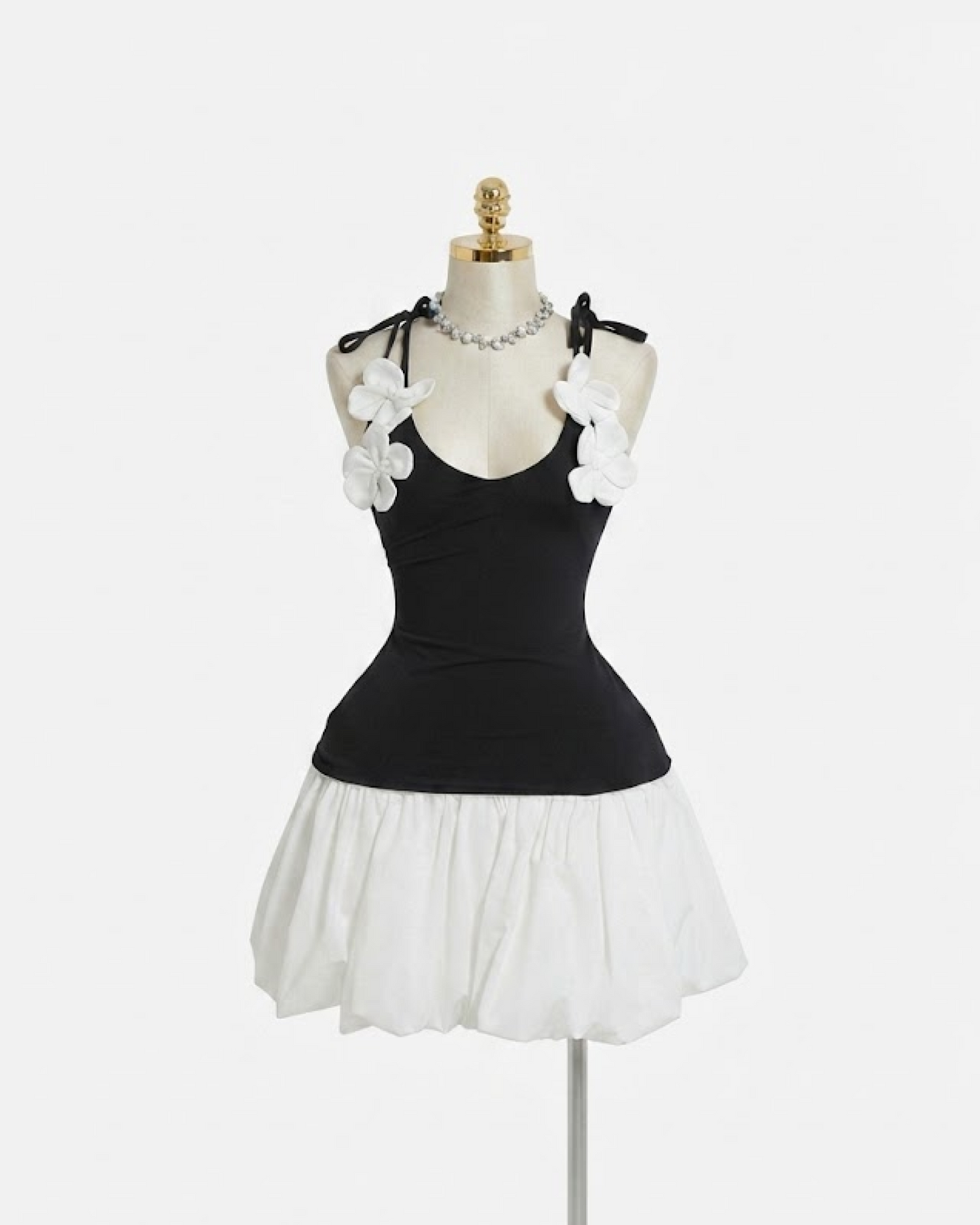 Black/White Baloon Dress with Floral Appliqué Detail