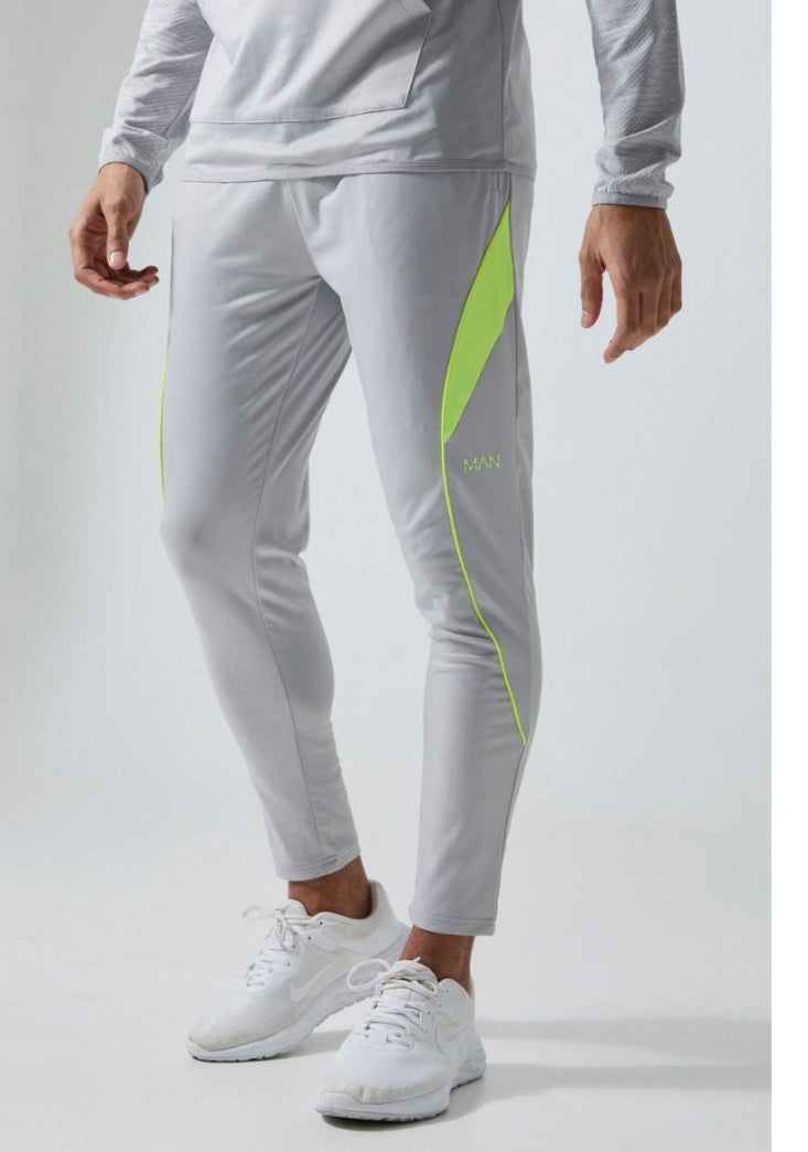Man active contrast panel jogger trouser in grey