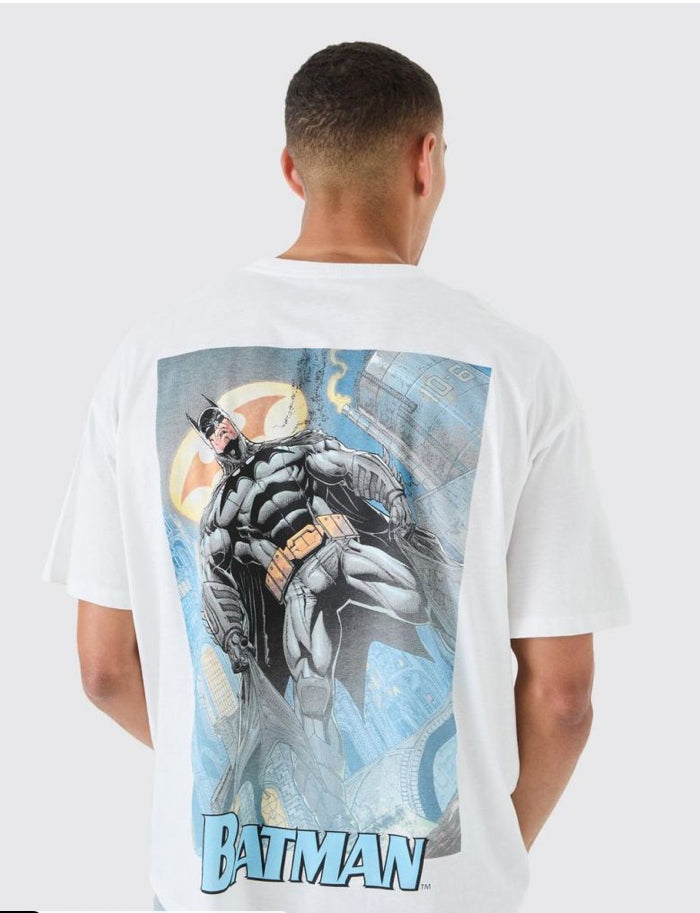 OVERSIZED DE BATMAN  LICENSE SS T-SHIRT IN WHITE