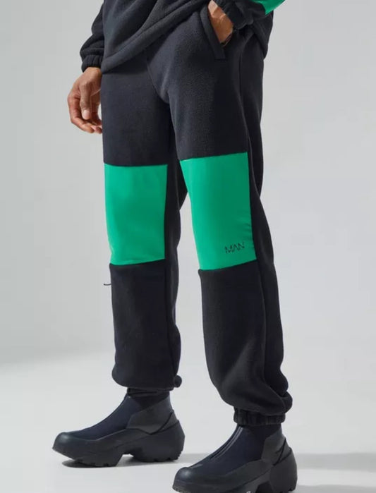 Fleece bonded jogger with bungee waist in black