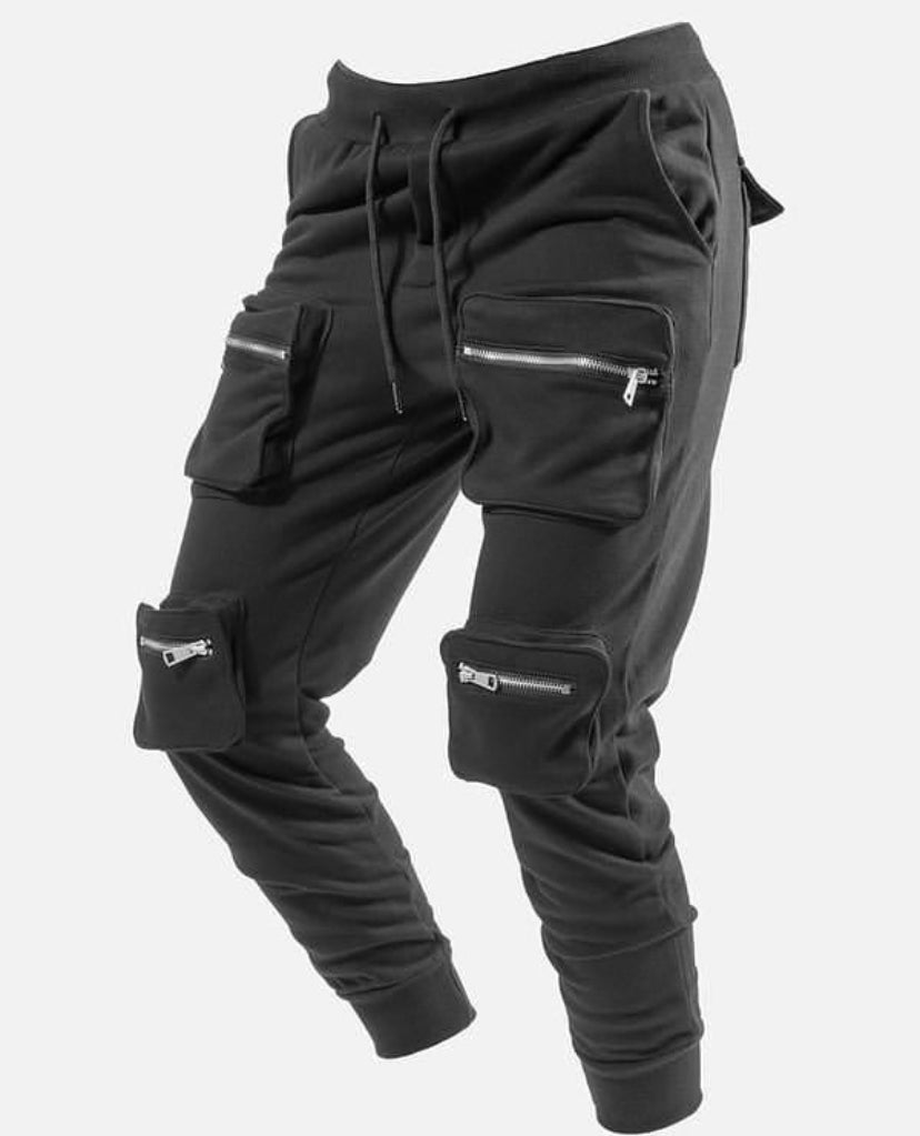 Cargo utility jogger in black