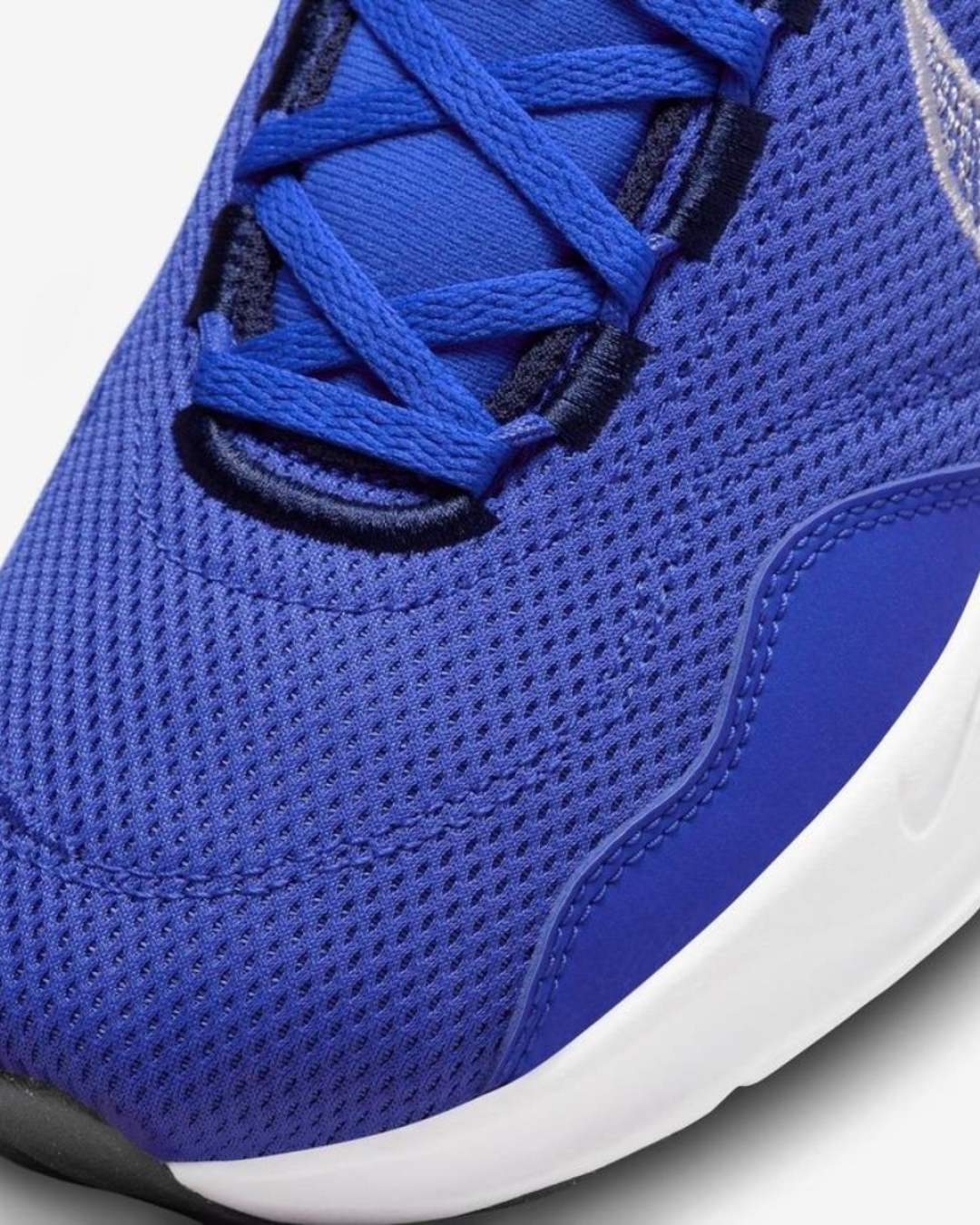 Nike Legend Sneaker