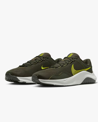 Nike Legend Sneaker