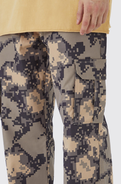 Boohooman Tall Fixed Waist Slim Flare Gusset Pixel Camo Trouser