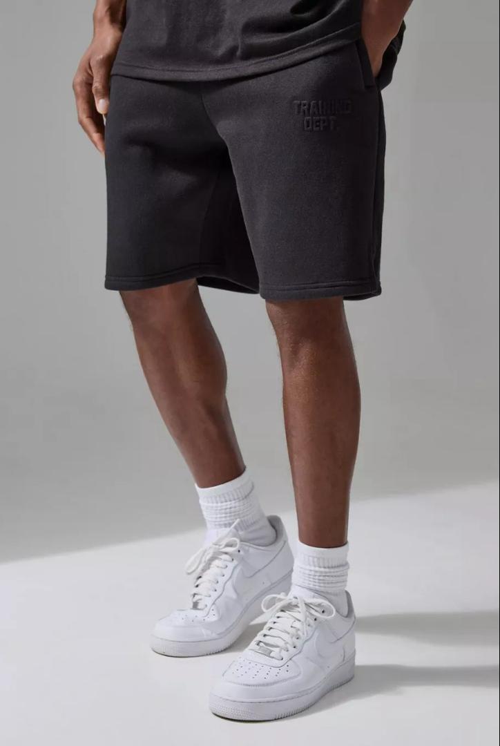 BOOHOOMAN LOOSE FIT MID LENGTH SHORTS IN  BLACK