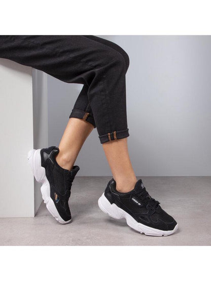 Adidas Falcon Sneaker
