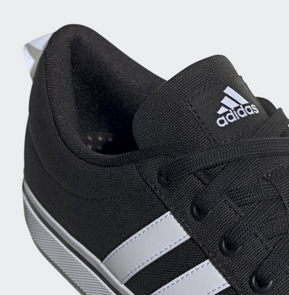 Adidas Bravada 2.0 Lifestyle Skateboarding Sneaker